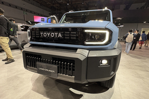 「ランドクルーザーFJ」のデザインに秘められた“ランクルらしさ”とは。「ディーゼルない問題」はどうなる？