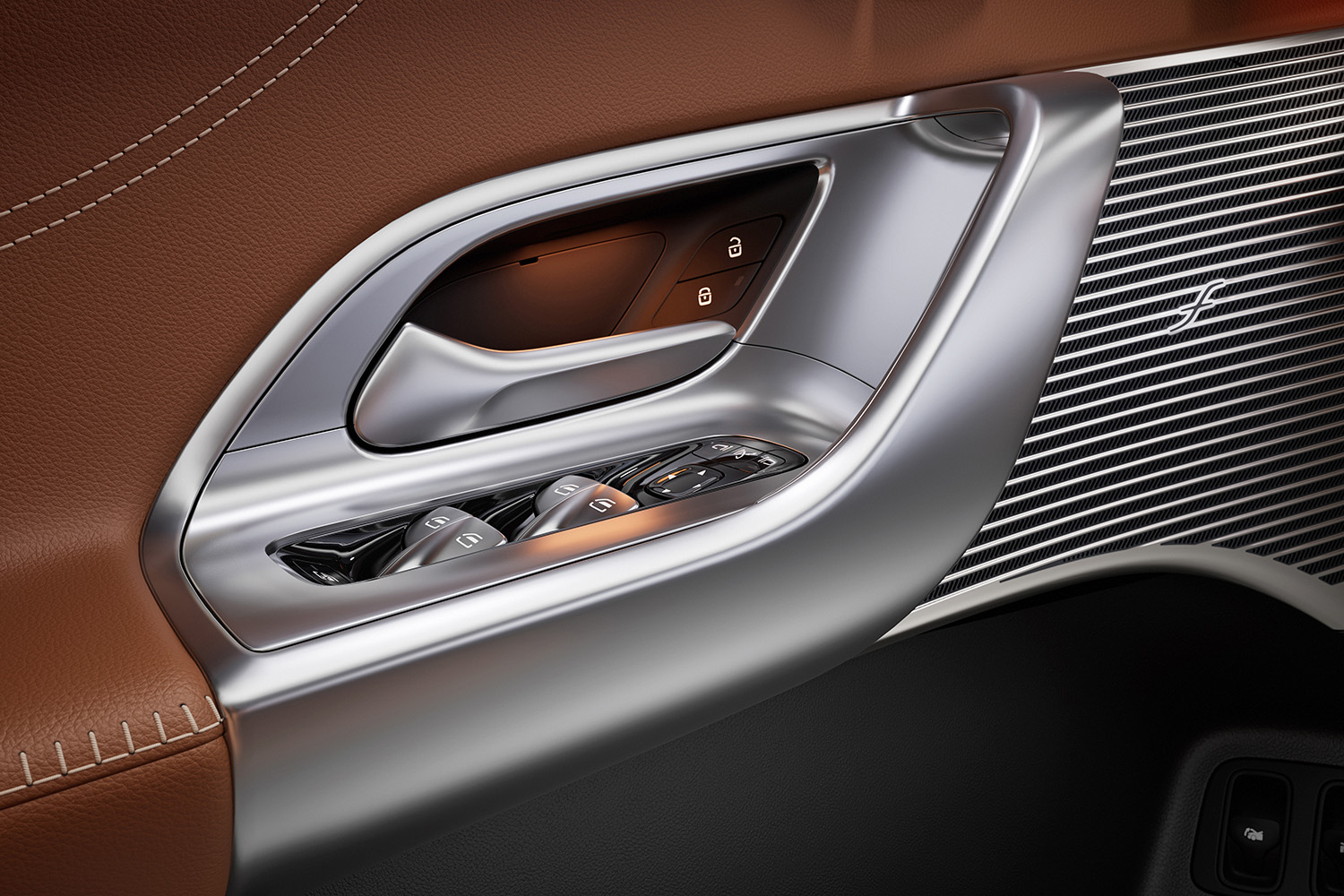 【光る場所が多すぎる】“天井イルミ”×“発光グリル”を採用した新型「GLC」発表。インパネには約1ｍの全面スクリーンを採用…26年発売へ