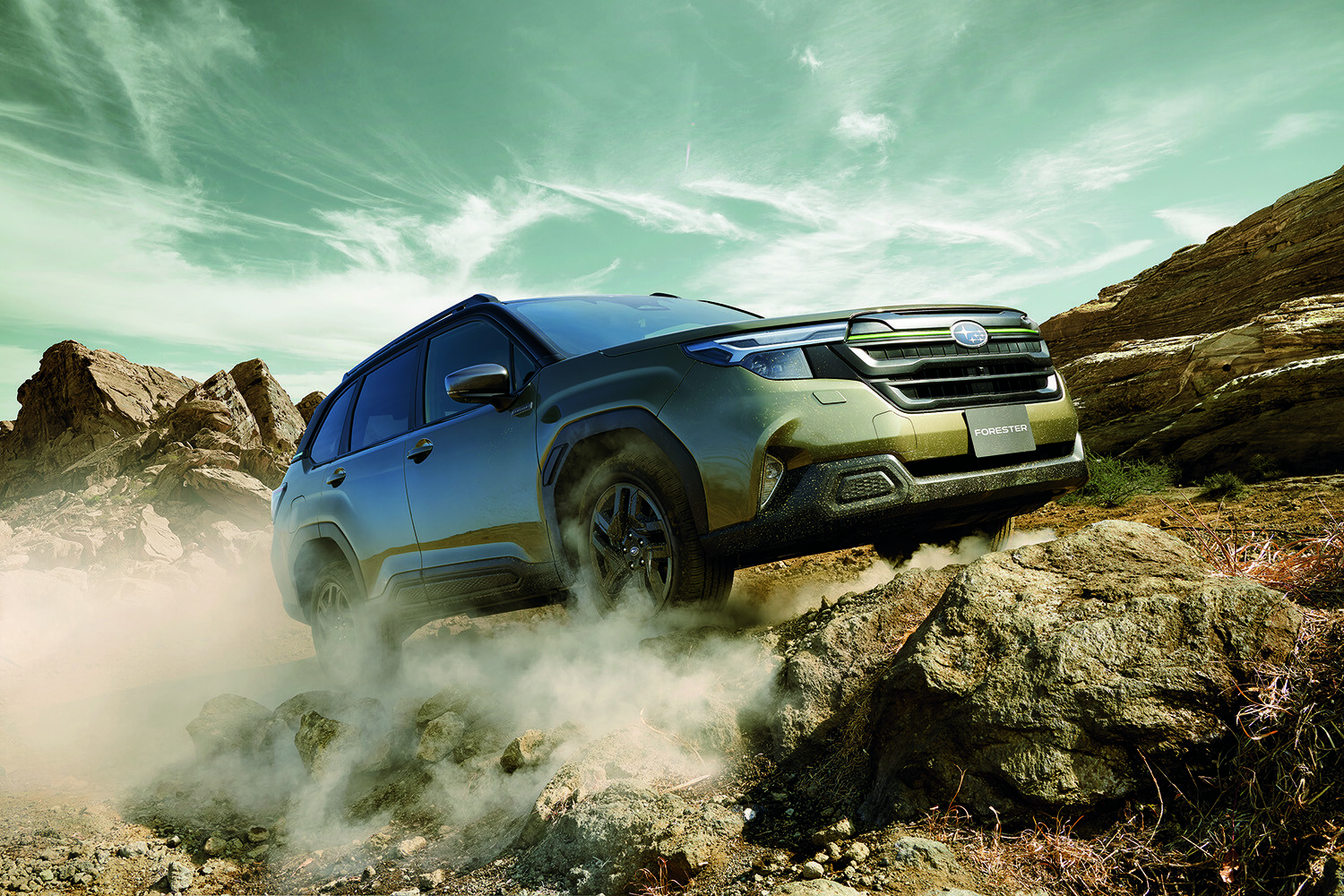 新型「フォレスター」が絶好調！ 購入者の7割が“ハイブリッド”を選択。「満足度の高さ」が販売を支える結果に