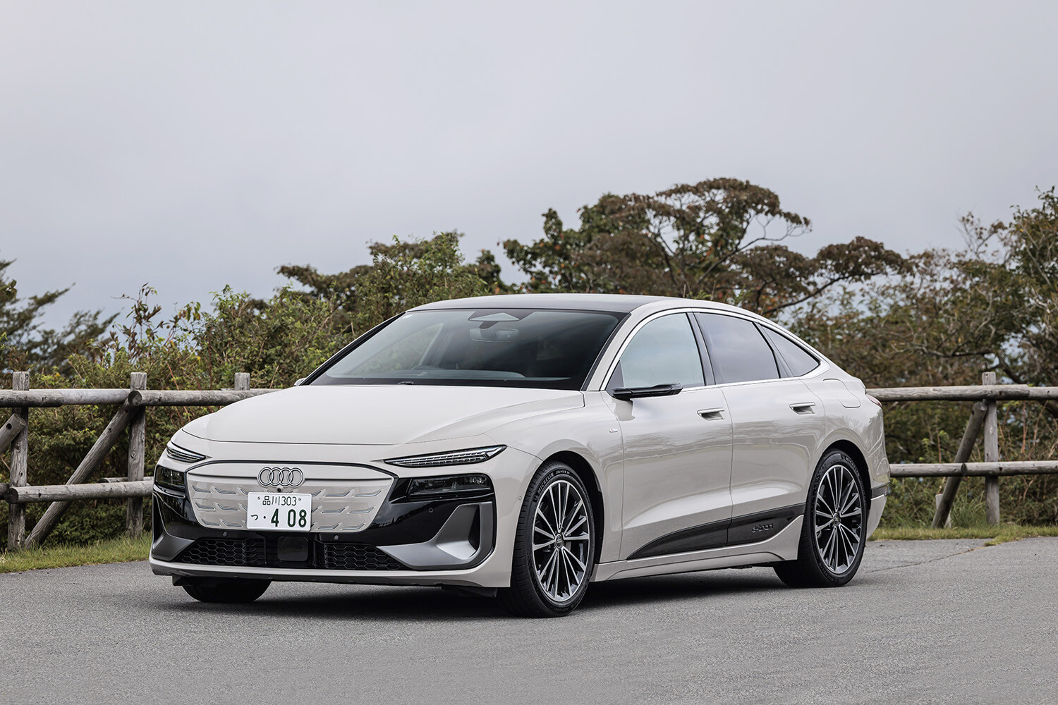 静けさの電気か、トルクのディーゼルか。アウディが示した2つの選択、あなたはどっち派？ 新型「Q5」＆「A6 スポーツバック eトロン」試乗