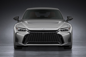 大幅改良で延命のレクサス「IS」。新型は3年以内に“シリーズ化”され登場か…ワゴン、SUV追加の可能性も