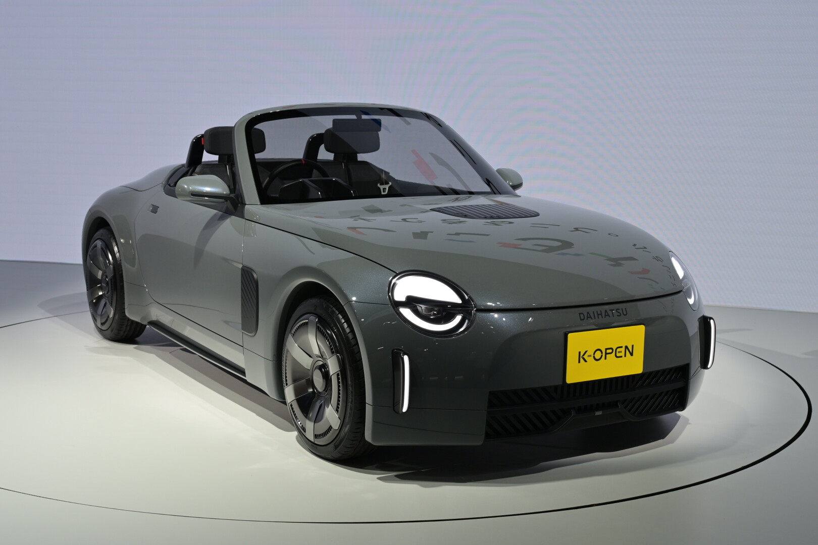 ジャパンモビリティショー最大の目玉は次期「コペン」こと「K-OPEN」。開発の進行状況や課題、どんなクルマになるのかわかりやすく解説