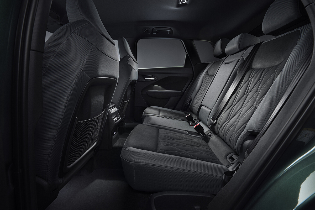 アウディ新型「Q3 スポーツバック」を発表。進化したマトリクスLEDヘッドライトの採用やPHEVを設定…欧州で11月発売