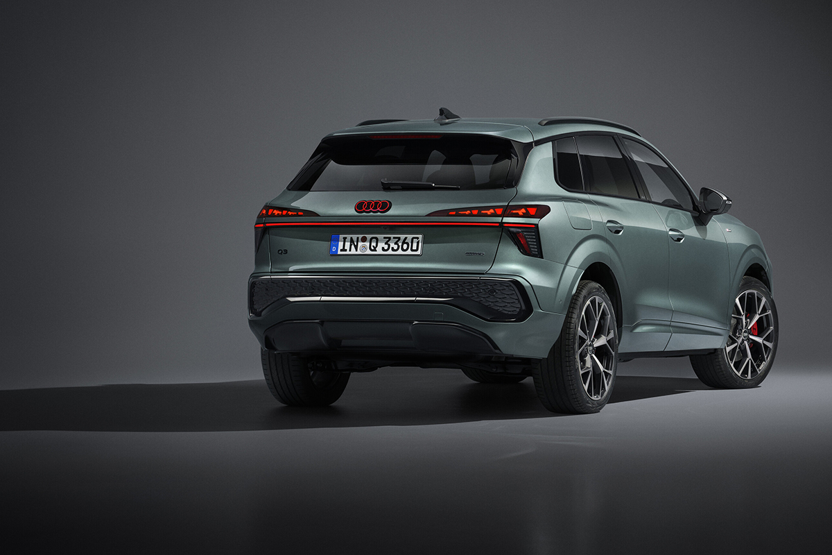 アウディ新型「Q3 スポーツバック」を発表。進化したマトリクスLEDヘッドライトの採用やPHEVを設定…欧州で11月発売