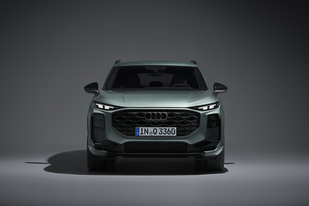 アウディ新型「Q3 スポーツバック」を発表。進化したマトリクスLEDヘッドライトの採用やPHEVを設定…欧州で11月発売