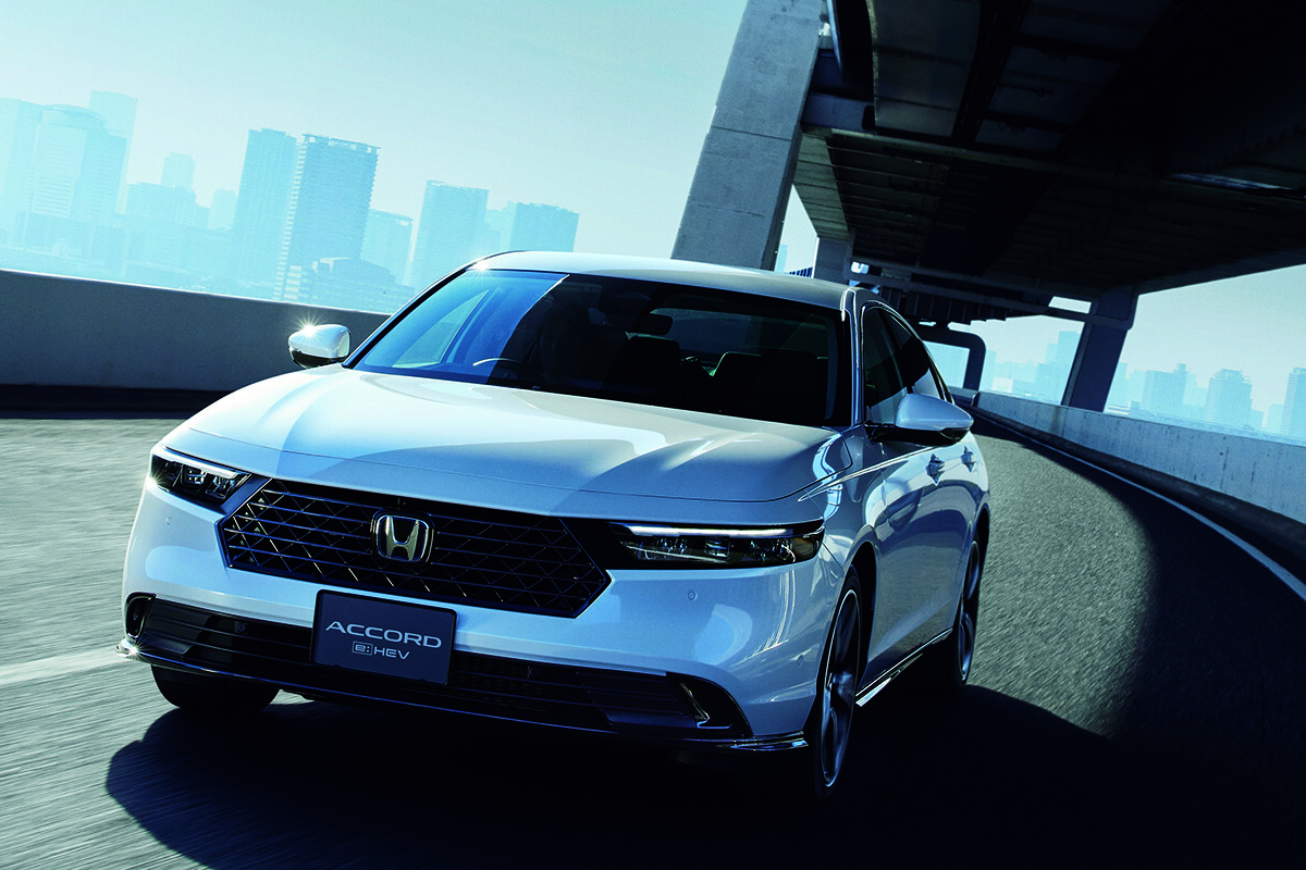 【いまや500万円超の高級車】先進装備満載のホンダ「アコード」が販売苦戦中…。改良控えまもなく受注停止か