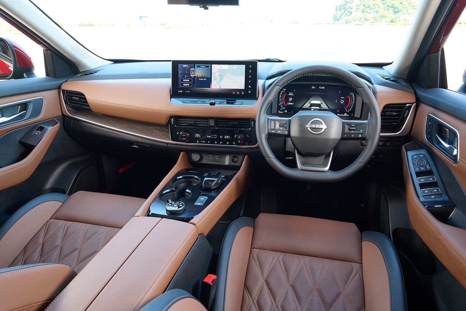 日産「エクストレイル」がマイナーチェンジ。新グレード「ロッククリーク」追加＆コネクテッド機能を強化…価格は384万3400円から