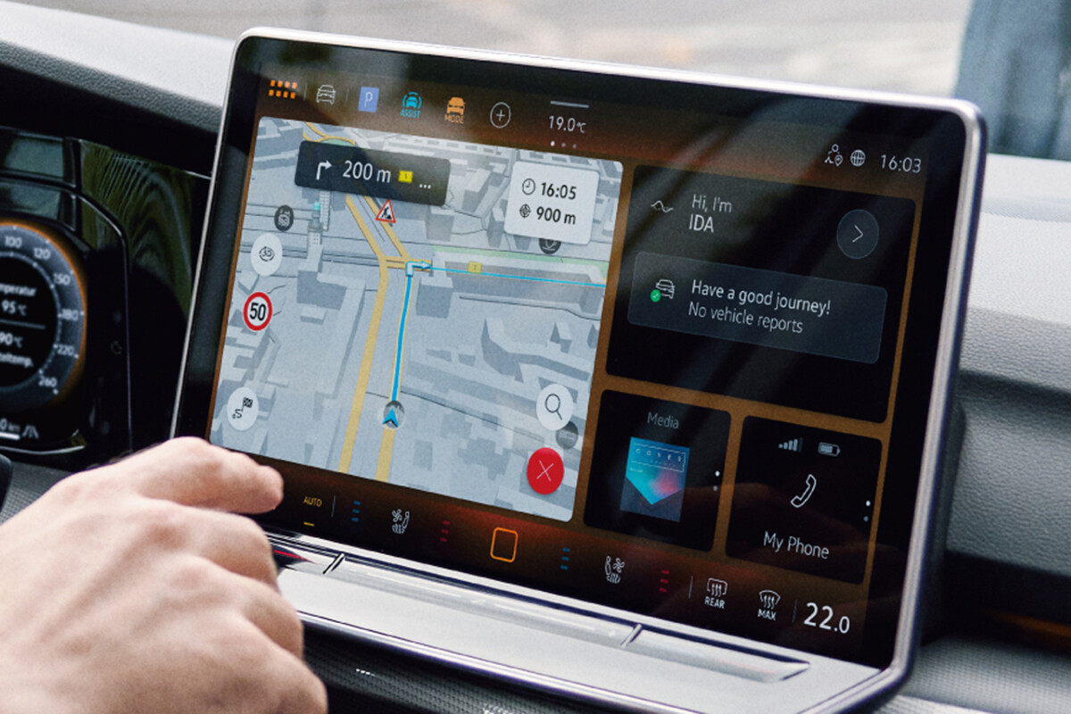 【実際どうなの？】「ゴルフ」オーナーの本音。デザインと走りは高評価も、細部に改善を求める声…パワトレの豊富さも魅力