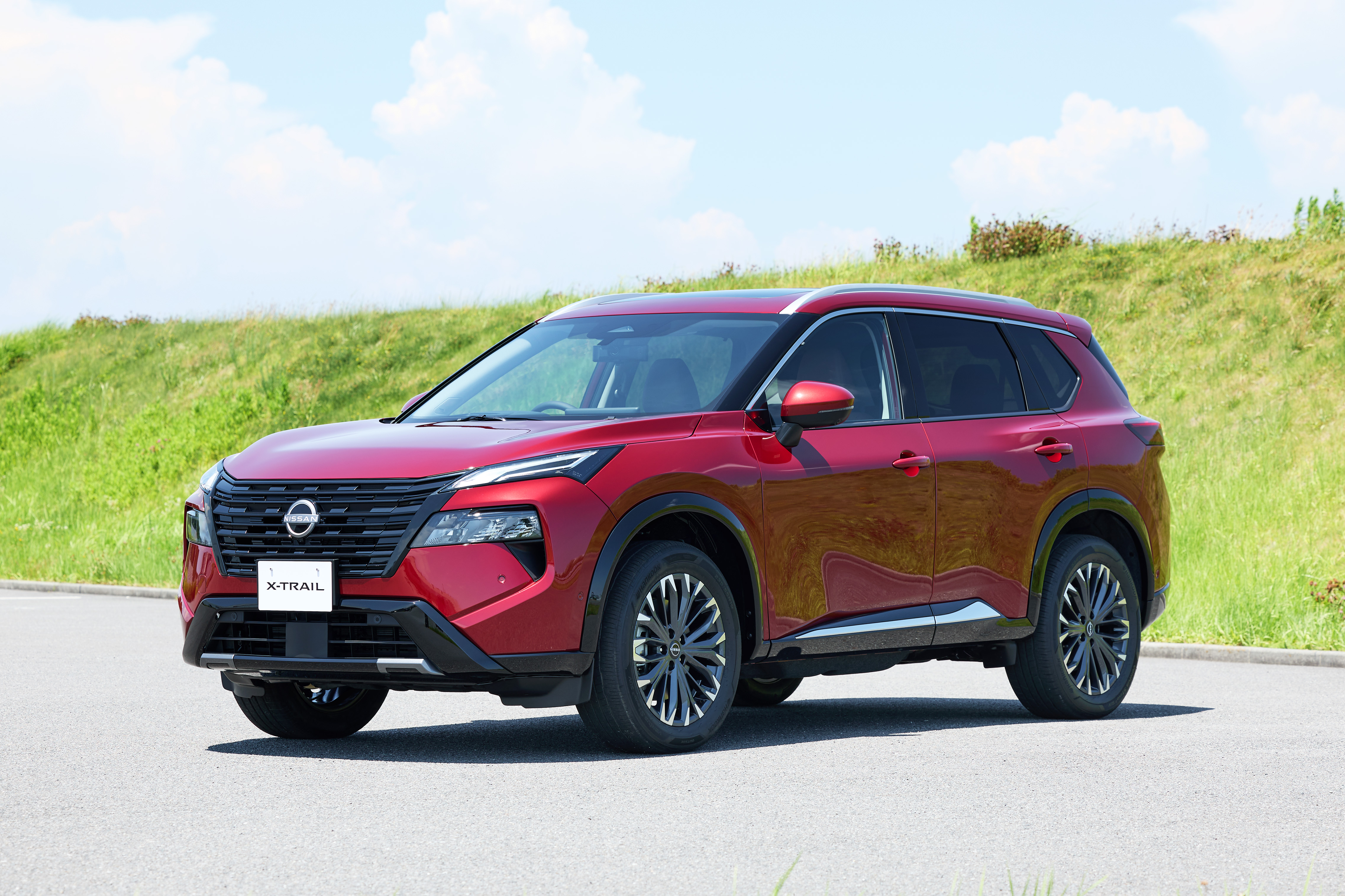 今年中に「フォレスター」や「エクストレイル」を買うべきか？ 「CX-5」や「RAV4」の新型を待つべきか？ 失敗たくない人のSUV選び
