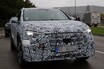 【テールデザイン判明】 新型メルセデス「GLA」は新型GLCと共通点多数。星型＆ループ状LEDを組み合わせたリアビューが斬新