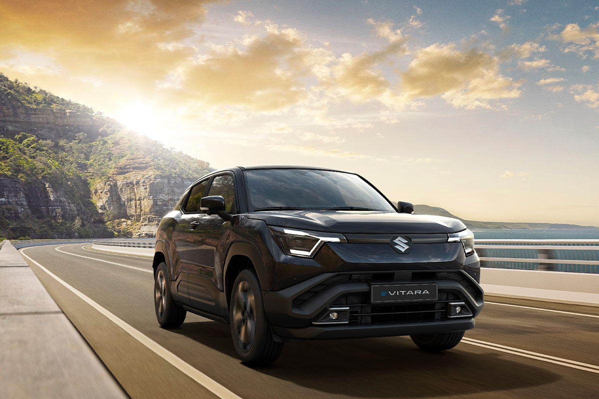 スズキがインド発の新型SUV「ビクトリス」発表。「WR-V」級ボディにストロングハイブリッド搭載＆豪華装備で日本導入もありそう