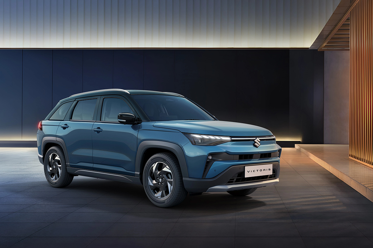 スズキがインド発の新型SUV「ビクトリス」発表。「WR-V」級ボディにストロングハイブリッド搭載＆豪華装備で日本導入もありそう