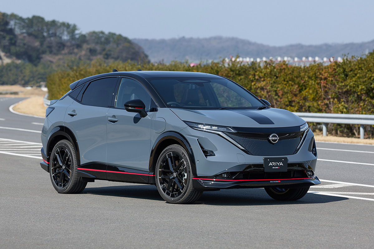 日産「アリア」が改良控え受注停止中。高価格＆SUV化した新型「リーフ」登場では依然厳しい…？