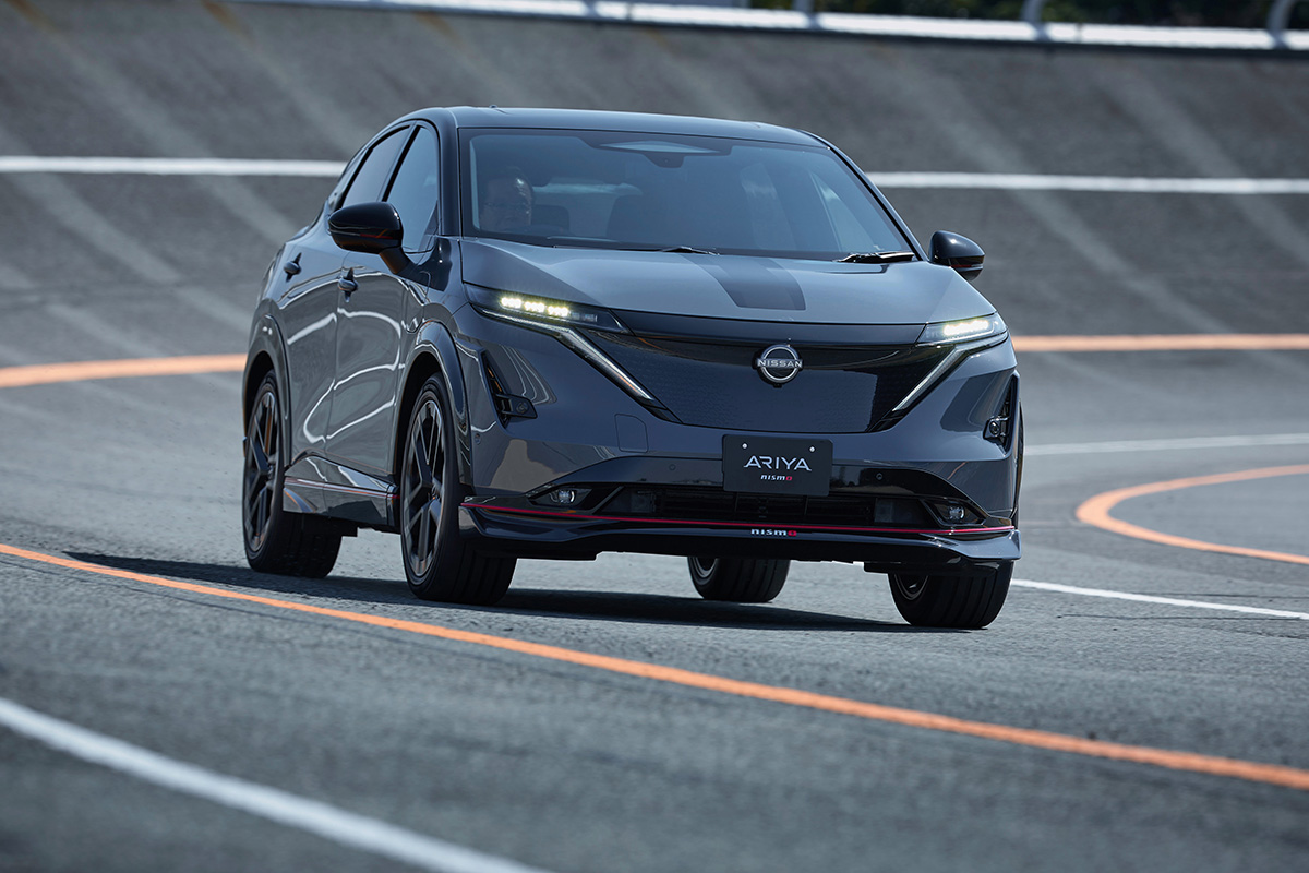 日産「アリア」が改良控え受注停止中。高価格＆SUV化した新型「リーフ」登場では依然厳しい…？