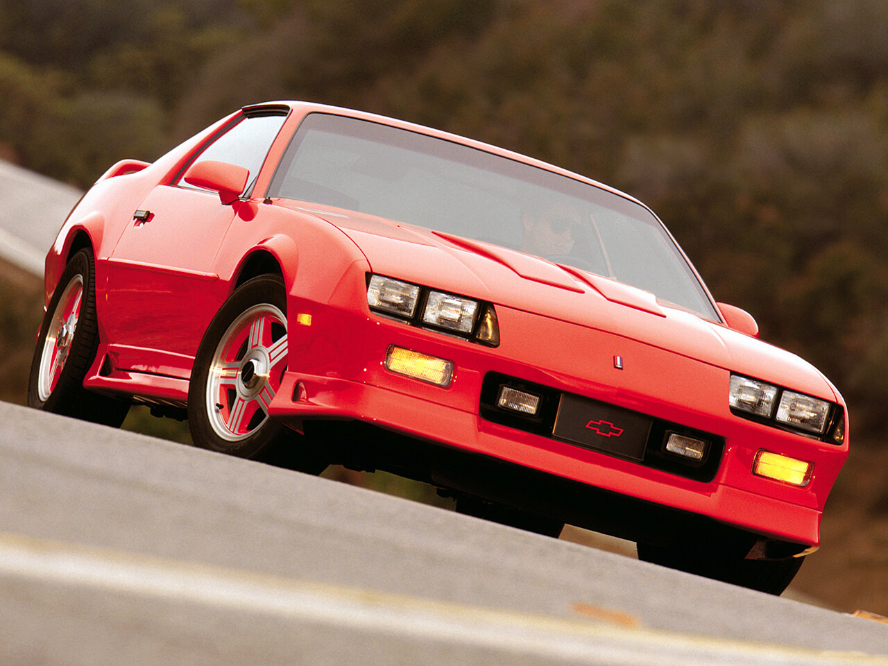 【復活希望】“ちょいワル”な3代目「カマロ」が日本でヒットした理由。いま見てもアメ車の魅力が詰まっていた