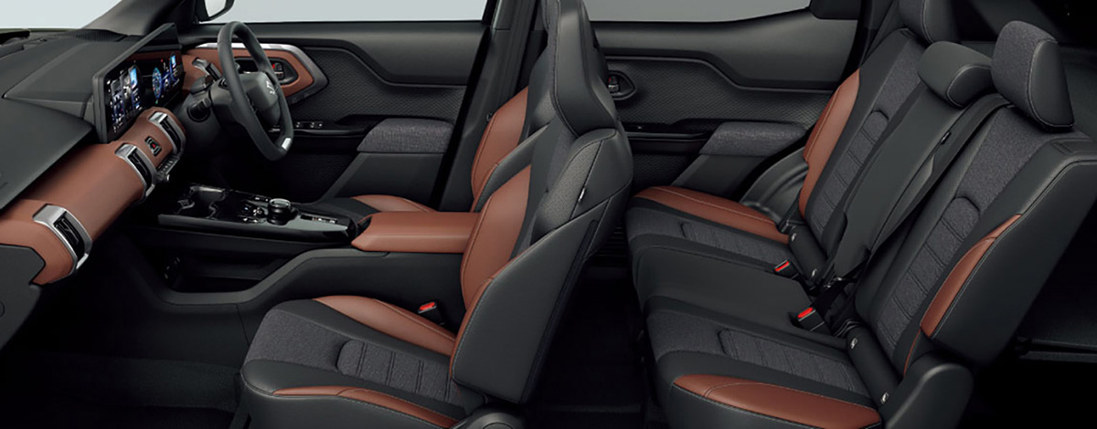 スズキ初のBEV「eビターラ」のライバルは？ 価格と航続距離の近い2台と比べてみたら、4WDの有無が大きかった