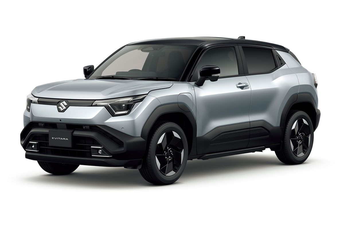 スズキ初のBEV「eビターラ」のライバルは？ 価格と航続距離の近い2台と比べてみたら、4WDの有無が大きかった
