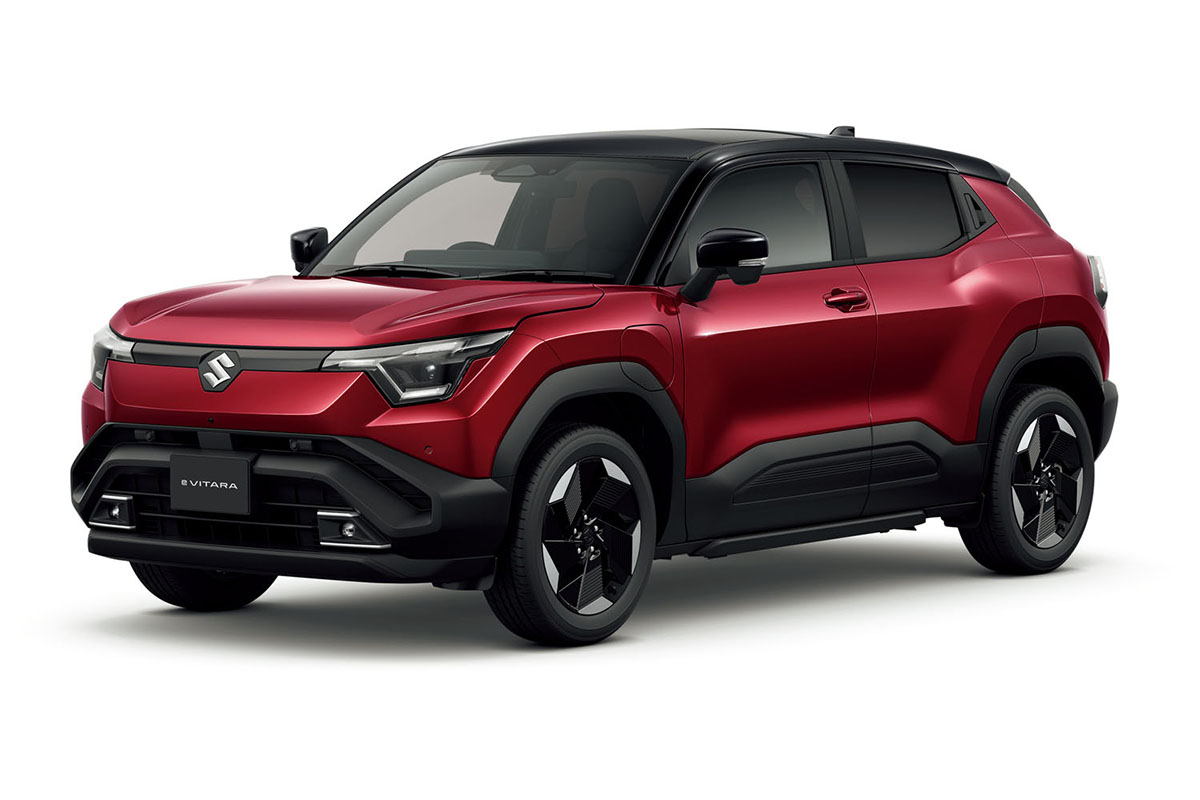 スズキ初のBEV「eビターラ」のライバルは？ 価格と航続距離の近い2台と比べてみたら、4WDの有無が大きかった