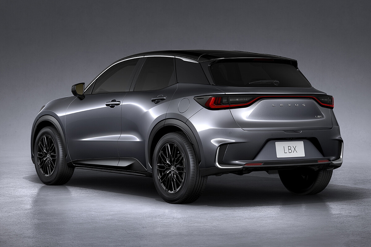 レクサス「LBX」を“デラックス・ヤリスクロス”と揶揄するのはナンセンス？ プレミアムブランドとしての本当の価値とは