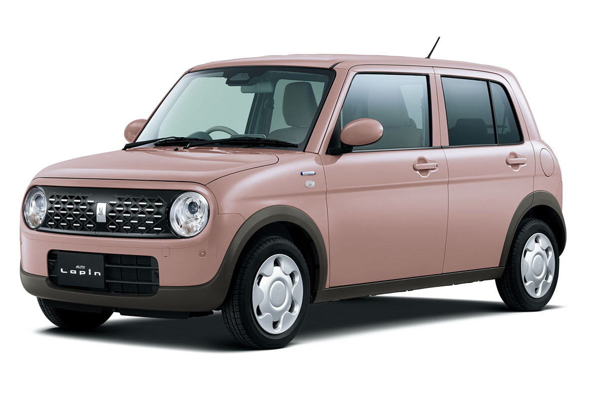 「アルトラパン」の“マイルドハイブリッド化”に高評価の声多数。登場から10年も独自デザインで女性中心に根強い支持を獲得