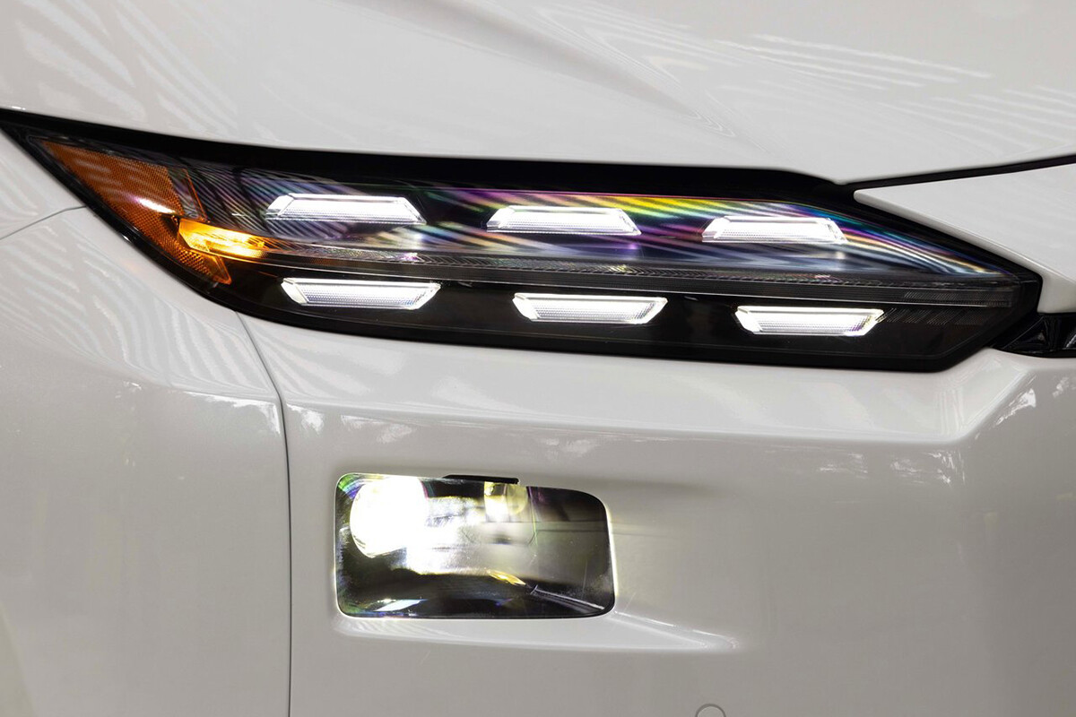 改良型スバル「ソルテラ」の国内導入間近。デザイン刷新と新パワートレインで進化、発売は11月か