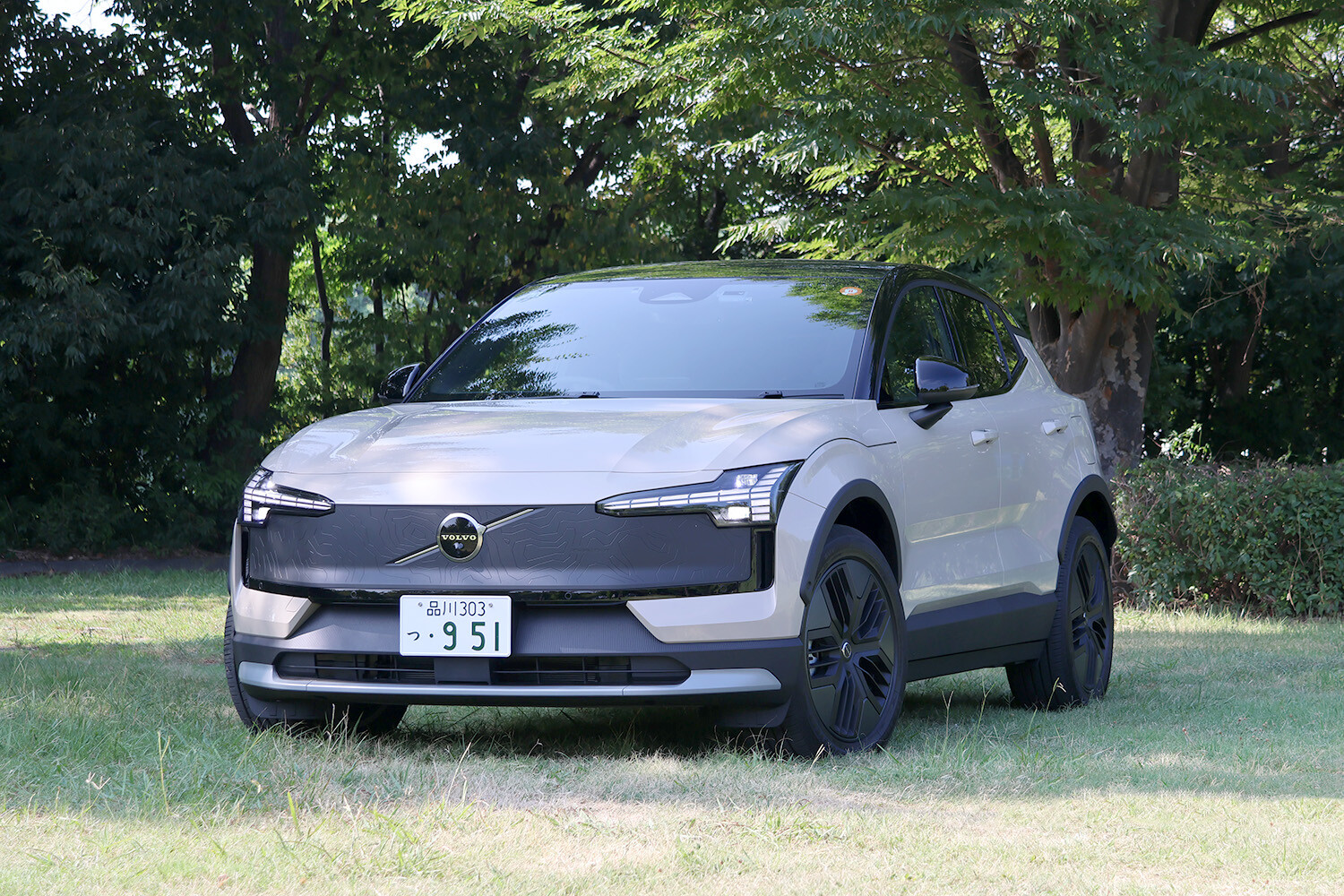 【テスラじゃない選択肢としてアリ】ボルボ「EX30 クロスカントリー」試乗で感じた“クラシックボルボ風”の柔らかい走りと完成度