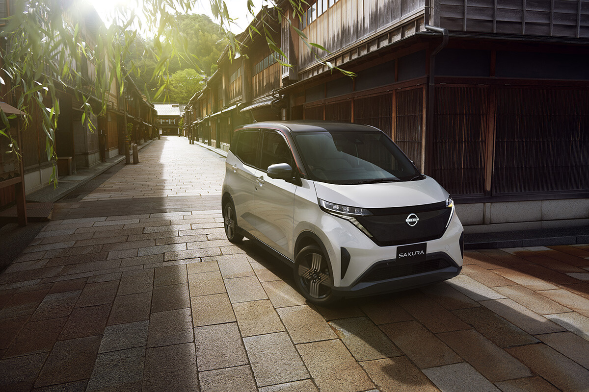 日産の新バッテリー工場建設中断で暗雲？ それでも軽BEVのパイオニア「サクラ」の新型が必ず登場すると言えるワケ