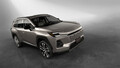 新型「RAV4」の実車を前に「デザインを見て購入を決意」したという声も。検討ユーザーが気になっているのはどんな点？
