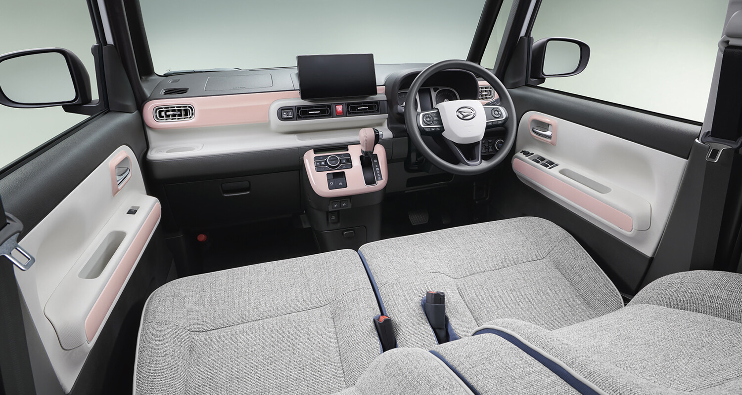 新型ムーヴVSムーヴキャンバス！ 同じスライドドアでも個性は正反対。徹底比較で見えた違いとは？