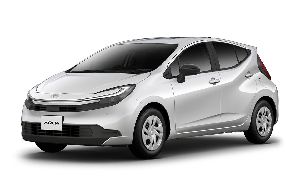 「プリウス顔」の声。“ハンマーヘッド化”した「アクア」に賛否両論!? 装備充実も約35万円の値上げの影響は？