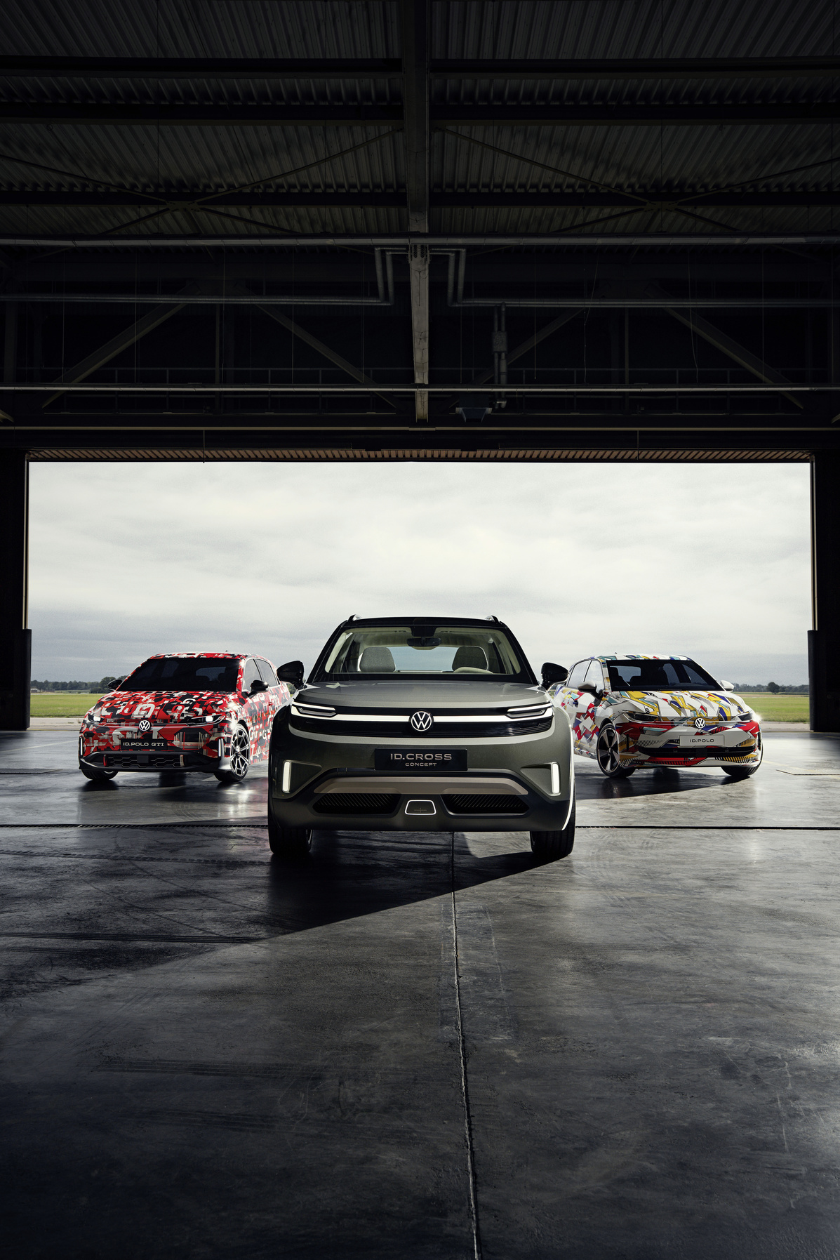 【世界初公開】VW新型「ID.クロスコンセプト」発表。航続420km＆実用性に優れたコンパクト次世代SUVは2026年量産予定