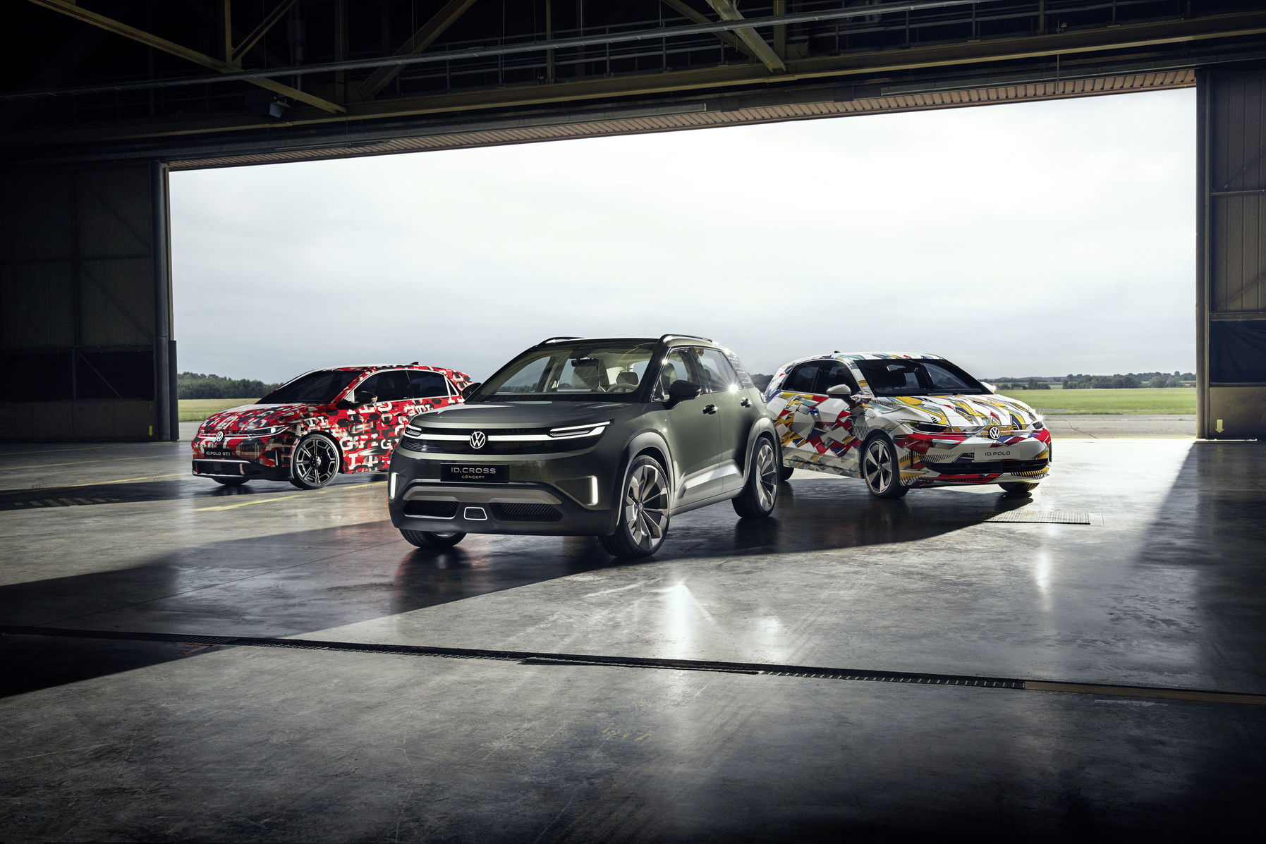 【世界初公開】VW新型「ID.クロスコンセプト」発表。航続420km＆実用性に優れたコンパクト次世代SUVは2026年量産予定