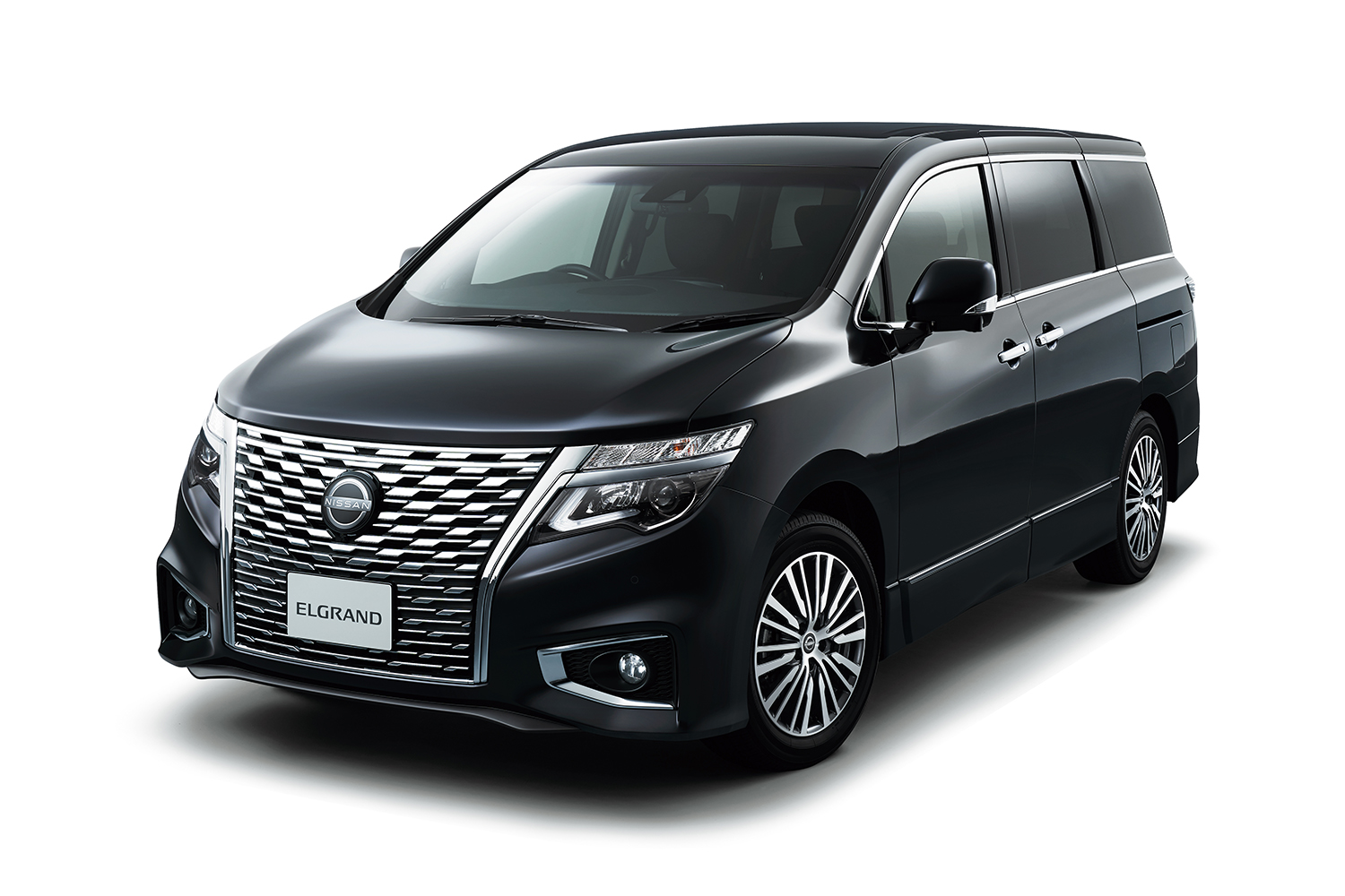 新型「エルグランド」も競合にあらず？　なぜ「アルファード」は"ライバル不在”の状況を作ることができたのか