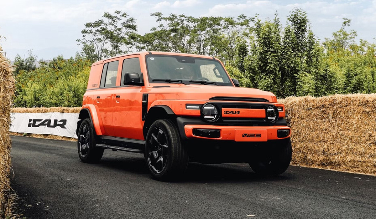 【中国発】「iCar V27」登場！ 「ランドクルーザー」×「ディフェンダー」風の巨大EV SUVとは？