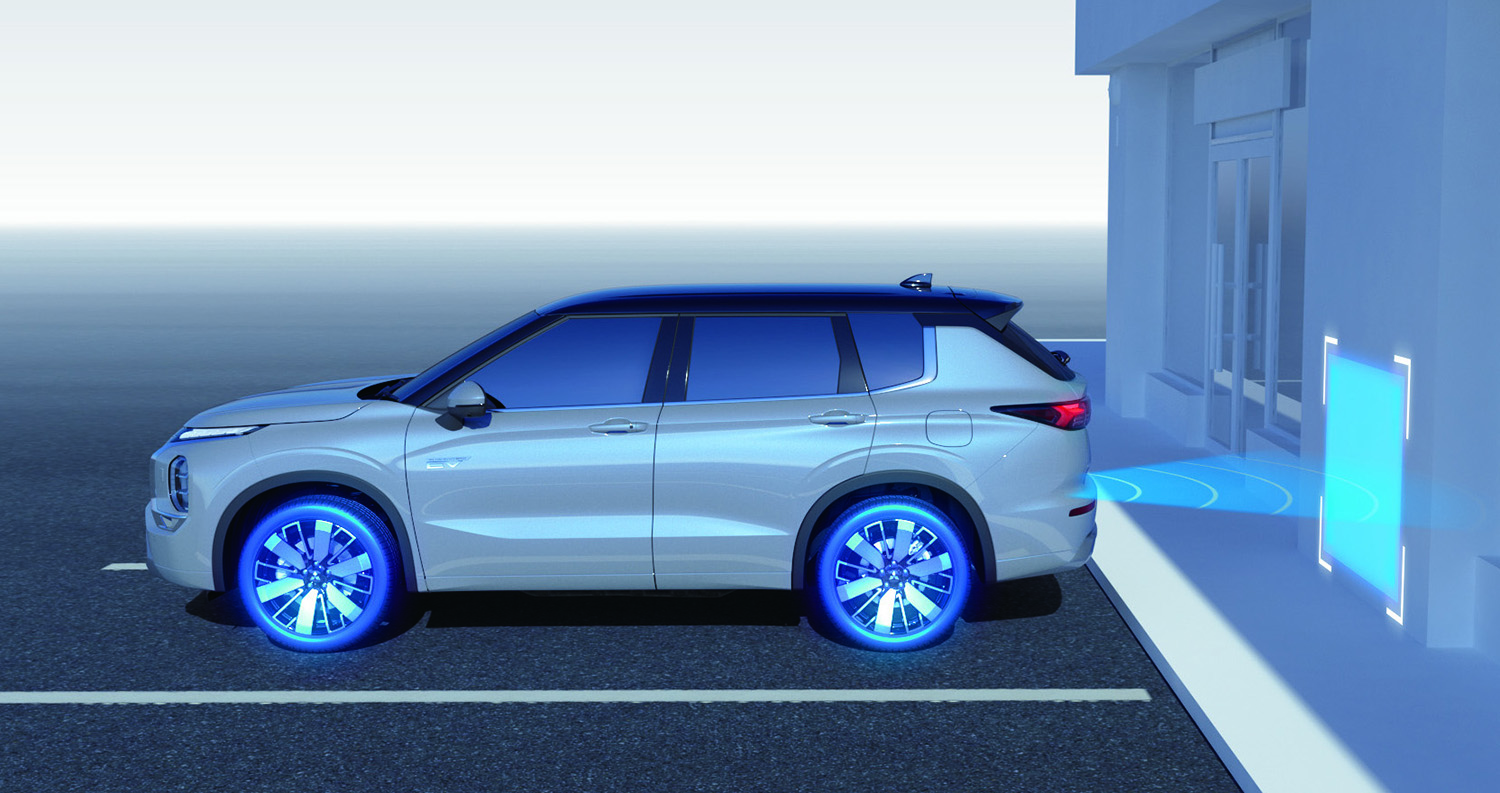 【内装の質感アップ】三菱「アウトランダーPHEV」が一部改良。センターコンソールを刷新＆安全機能を強化…価格は529万4300<span class=