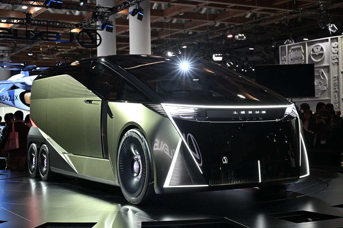 6輪ミニバン「LSコンセプト」を生で見たユーザーの意見は？ 否定的な声もあるが、新たな挑戦に評価や理解の声多数