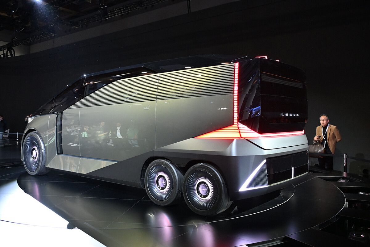 6輪ミニバン「LSコンセプト」を生で見たユーザーの意見は？ 否定的な声もあるが、新たな挑戦に評価や理解の声多数