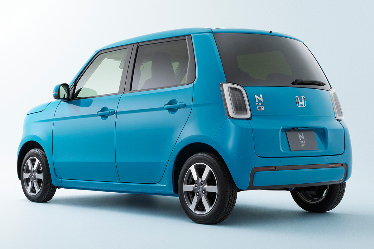 【悩ましい軽BEV選び】ホンダ「N-ONE e:」と日産「サクラ」の違いはどこ？ どんな人に向いているのか