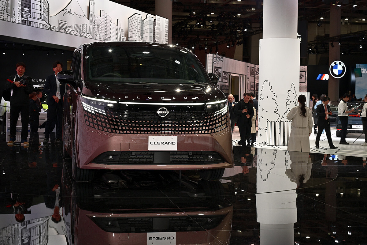 「日産ブースどうだった？」20代女子3人に聞いたら“マンガの世界観”が好印象も…“市販車だけ”なのは賛否両論