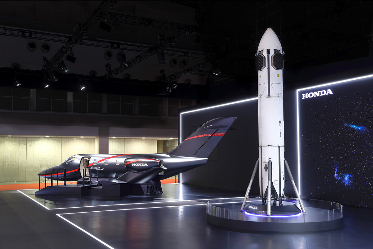 「日産ブースどうだった？」20代女子3人に聞いたら“マンガの世界観”が好印象も…“市販車だけ”なのは賛否両論