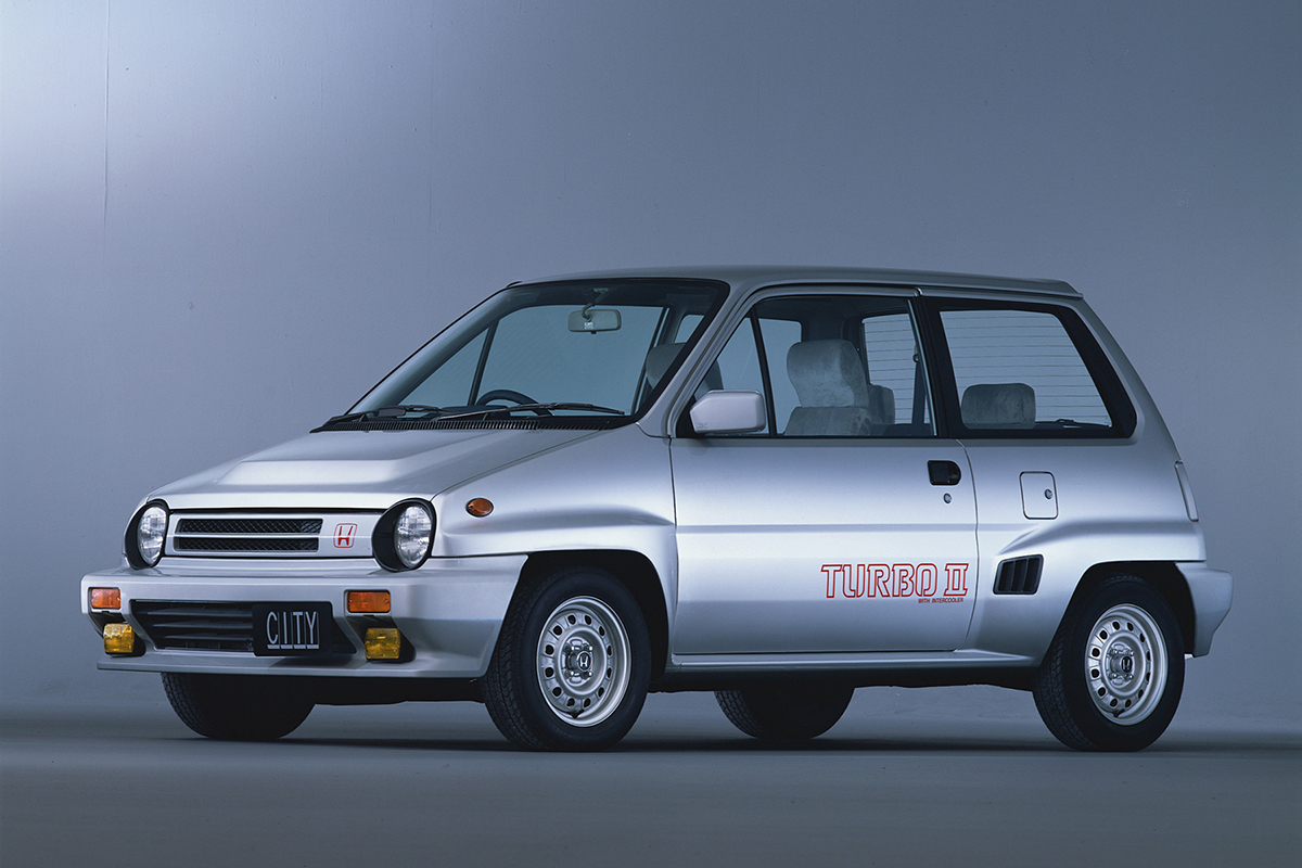 「プレリュード」に続く…まさかの「ブルドッグ」復活か。ホンダがJMSで公開する“小型EV”がどう考えても80'sの名車「シティターボII」の再来に思える理由とは？