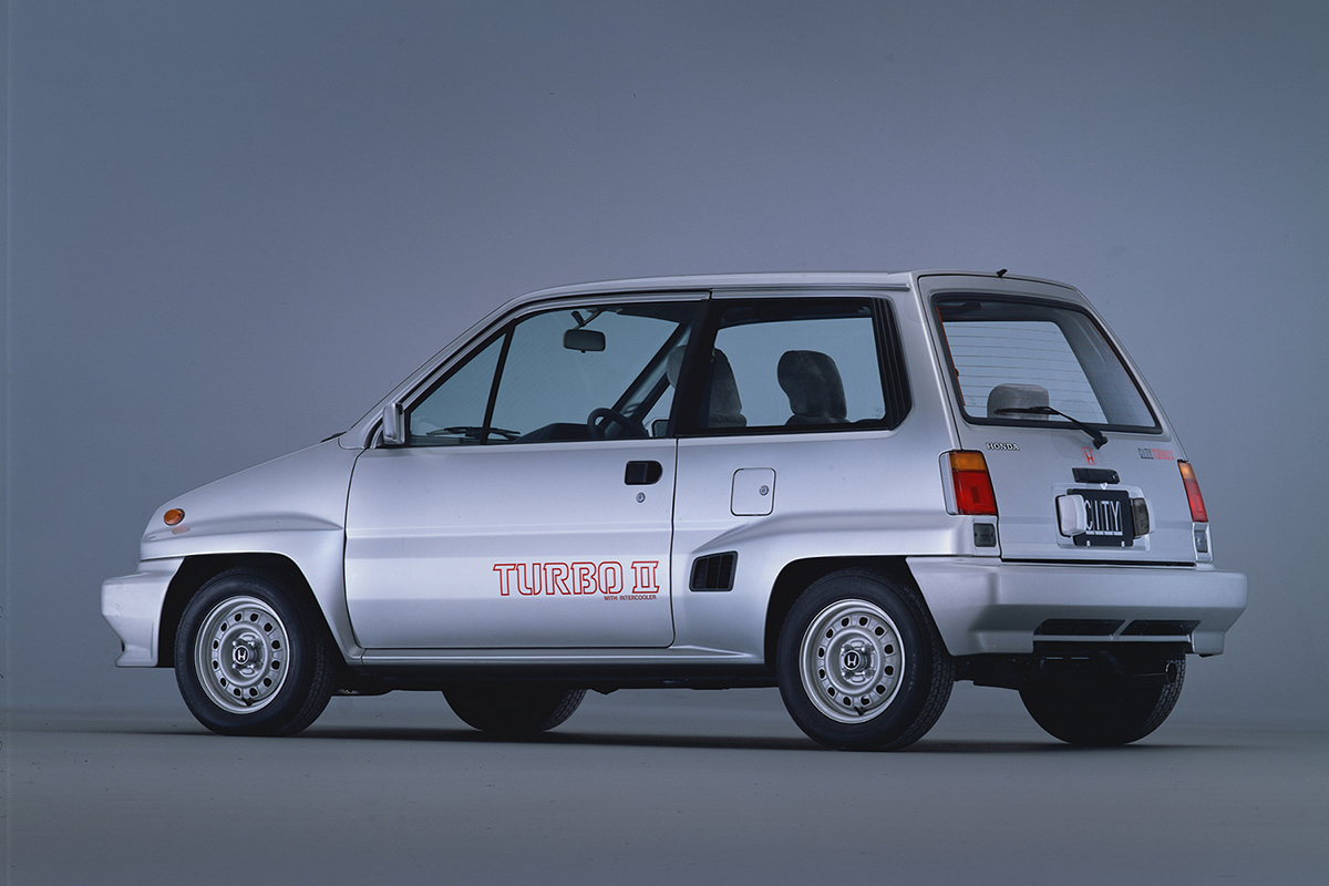 「プレリュード」に続く…まさかの「ブルドッグ」復活か。ホンダがJMSで公開する“小型EV”がどう考えても80'sの名車「シティターボII」の再来に思える理由とは？