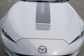 ついに実現した2.0L幌ロードスターはなぜ手の込んだ仕様に仕立てられたのか？ 背景にマツダが“普通の2.0L”を出せない理由も