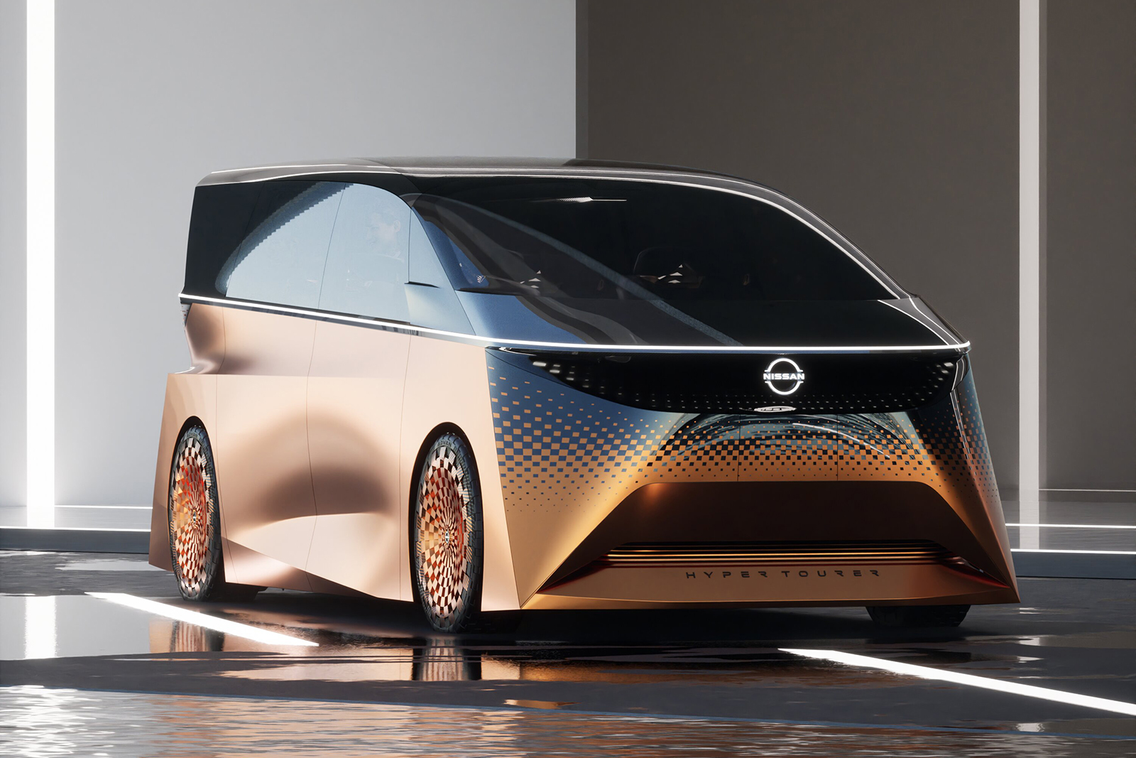 “アルヴェル”一強の時代が終わる？ もうすぐ登場、新型「エルグランド」がEV感覚の走りと上質デザインでオラオラ系ミニバンに挑む逆襲のシナリオ