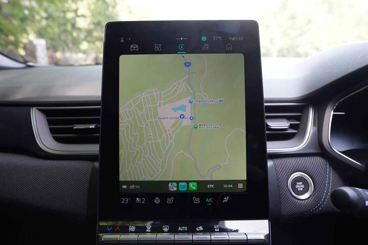 ルノー「キャプチャーE-TECH」は日本のハイブリッドと何が違う？　トヨタ「カローラクロス」と比べて見えた意外な個性