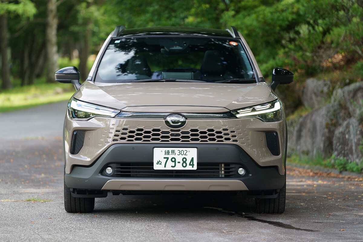 ルノー「キャプチャーE-TECH」は日本のハイブリッドと何が違う？　トヨタ「カローラクロス」と比べて見えた意外な個性