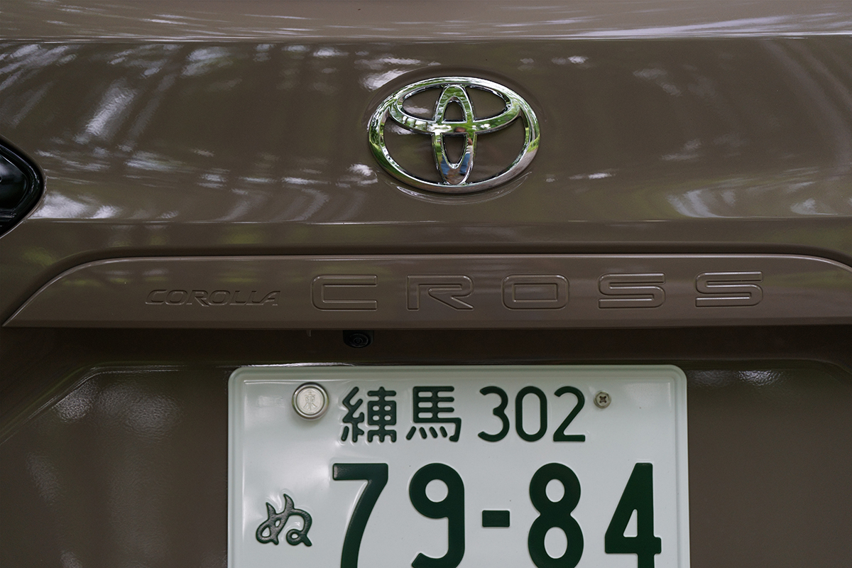 ルノー「キャプチャーE-TECH」は日本のハイブリッドと何が違う？　トヨタ「カローラクロス」と比べて見えた意外な個性