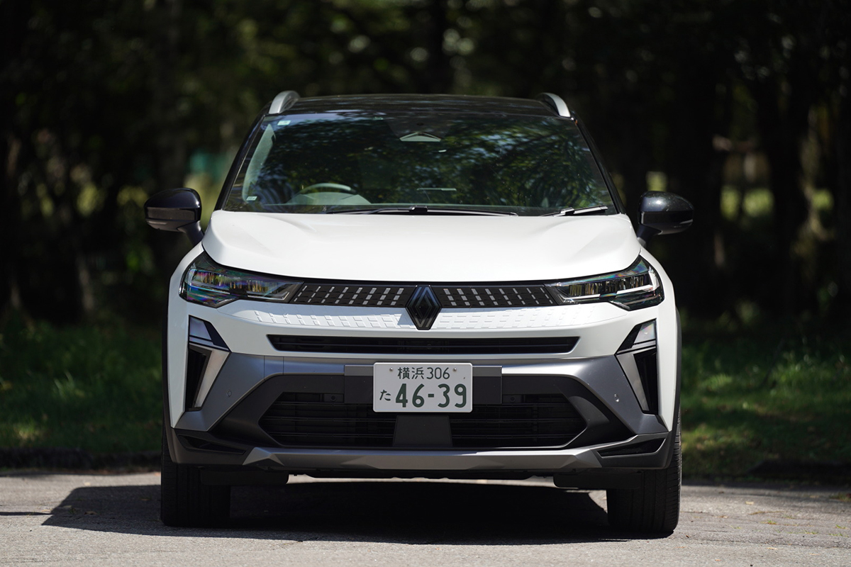 ルノー「キャプチャーE-TECH」は日本のハイブリッドと何が違う？　トヨタ「カローラクロス」と比べて見えた意外な個性