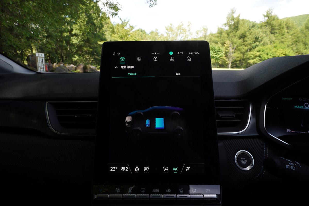 ルノー「キャプチャーE-TECH」は日本のハイブリッドと何が違う？　トヨタ「カローラクロス」と比べて見えた意外な個性
