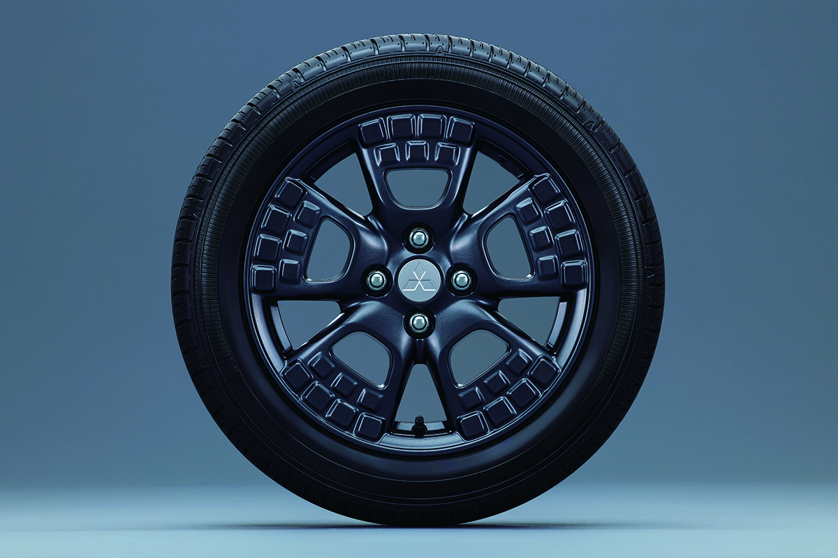 300近い価格でも7割が選択の売れ筋。新型「デリカミニ」の“全部乗せ”グレード「デリマルパッケージ」の“裏の意味”が意外すぎる！